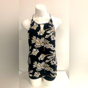 RWampCO  SLEEVLESS TOP IN SIZE SMALL